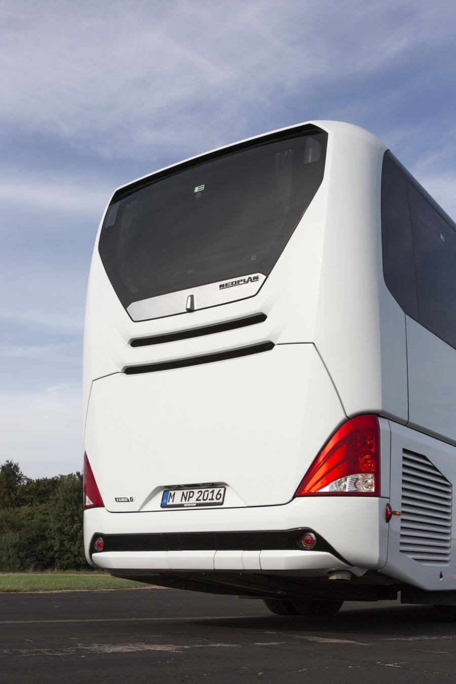Детали экстерьера Neoplan Tourliner 2016 года  (фото 3 из 19)